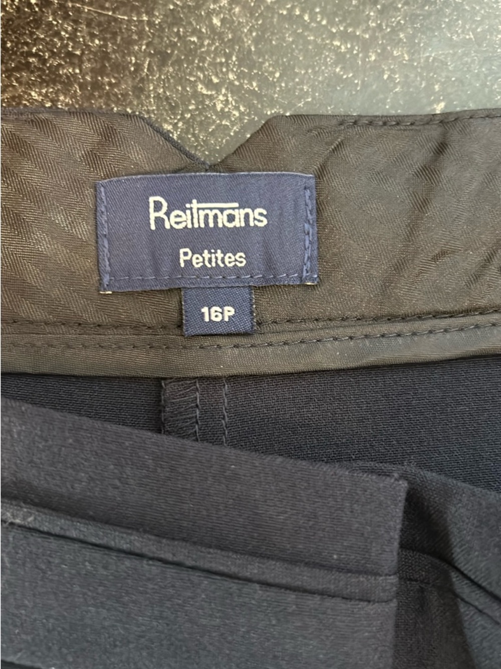 Womens Navy Dress Shorts - Classic Tailored Fit - Picture 8 of 9